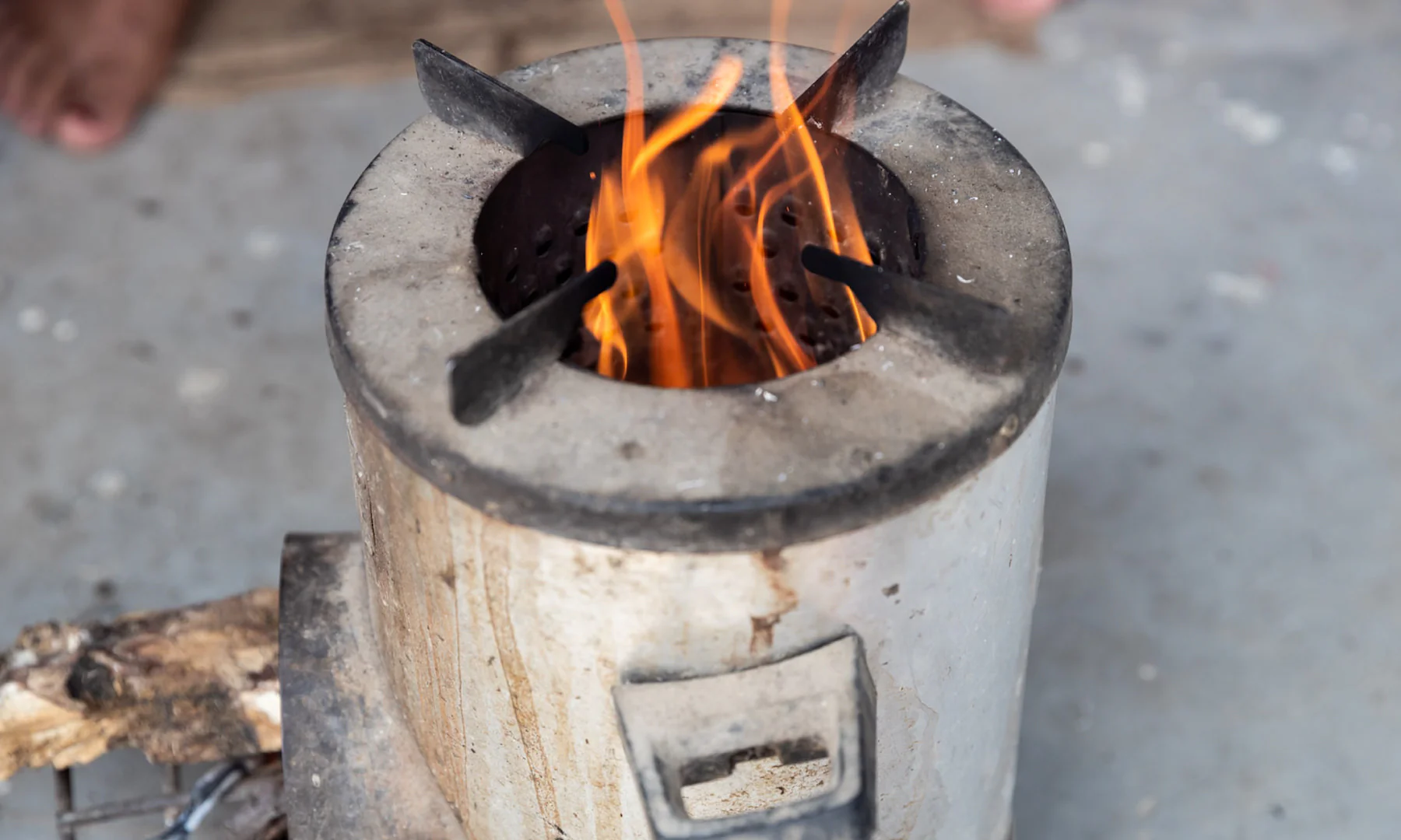 Uganda_Cookstoves_Hero_Image_3000x.webp